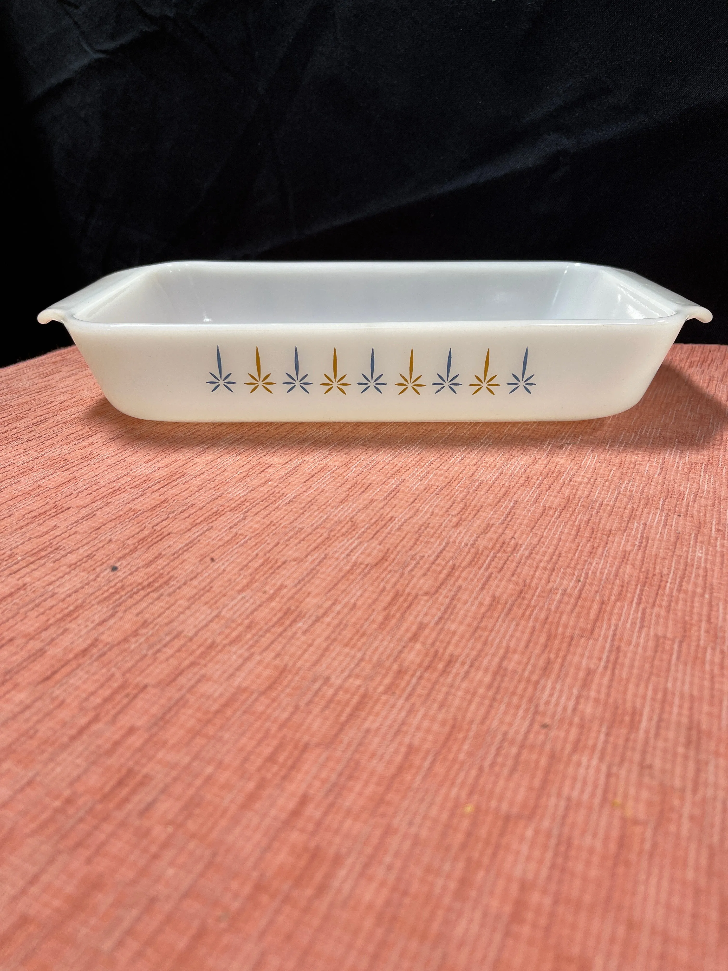 Anchor Hocking Fire-King Ovenware 1 1/2 Qt Baking Dish