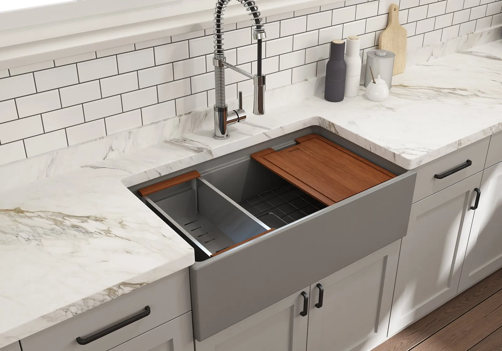 Contempo Step-Rim 33" x 19" x 10" Single-Basin Farmhouse Apron Front Kitchen Sink in Matte Gray