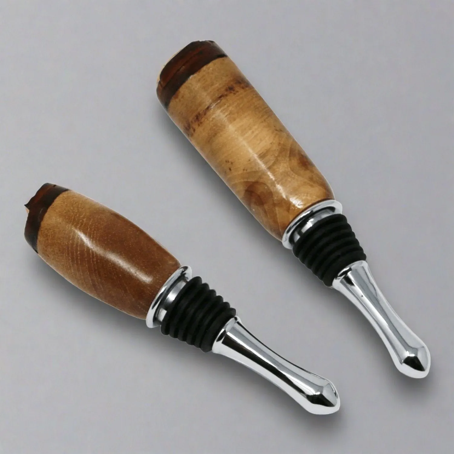 Vintage-Style Raw-Edged Wooden Wine Bottle Stopper